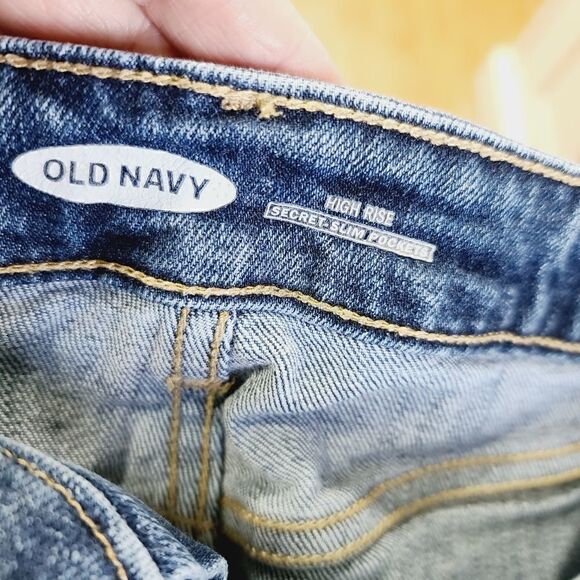 Old Navy High Rise Distressed Jean Shorts 4 - Picture 2 of 4
